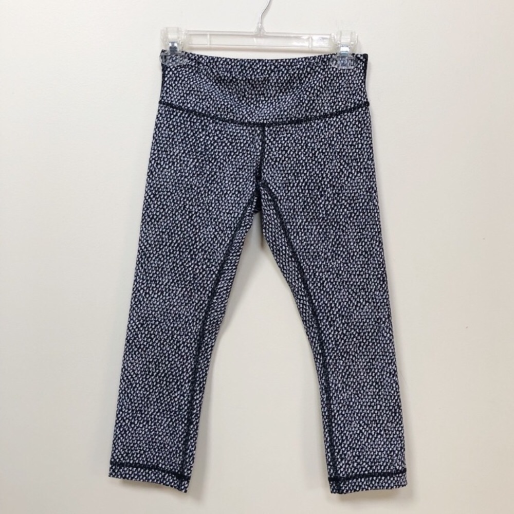 Lululemon Wunder Under Crops